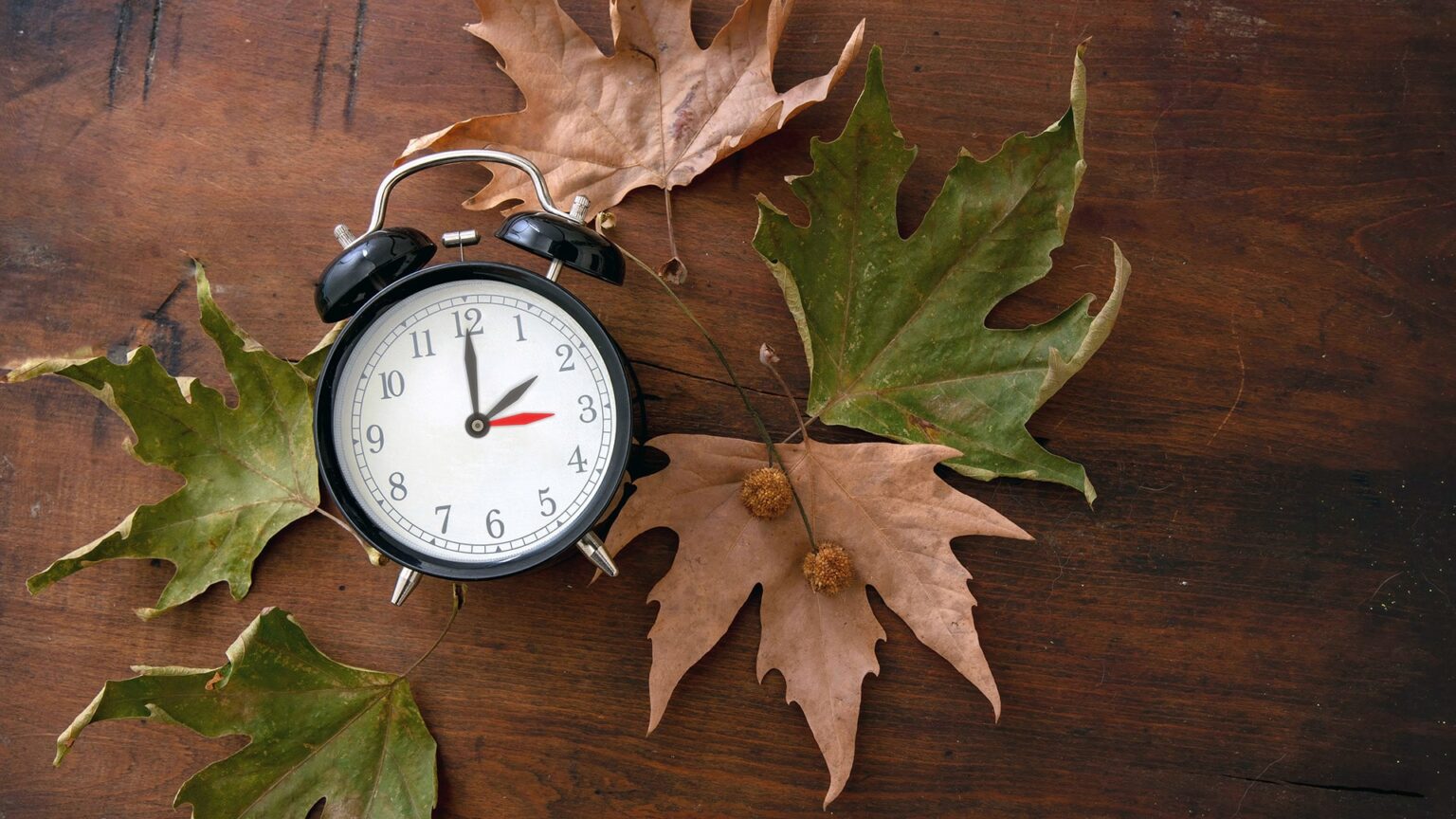 How the Fall Time Change Impacts Heart Health (And 5 Ways to Combat the ...